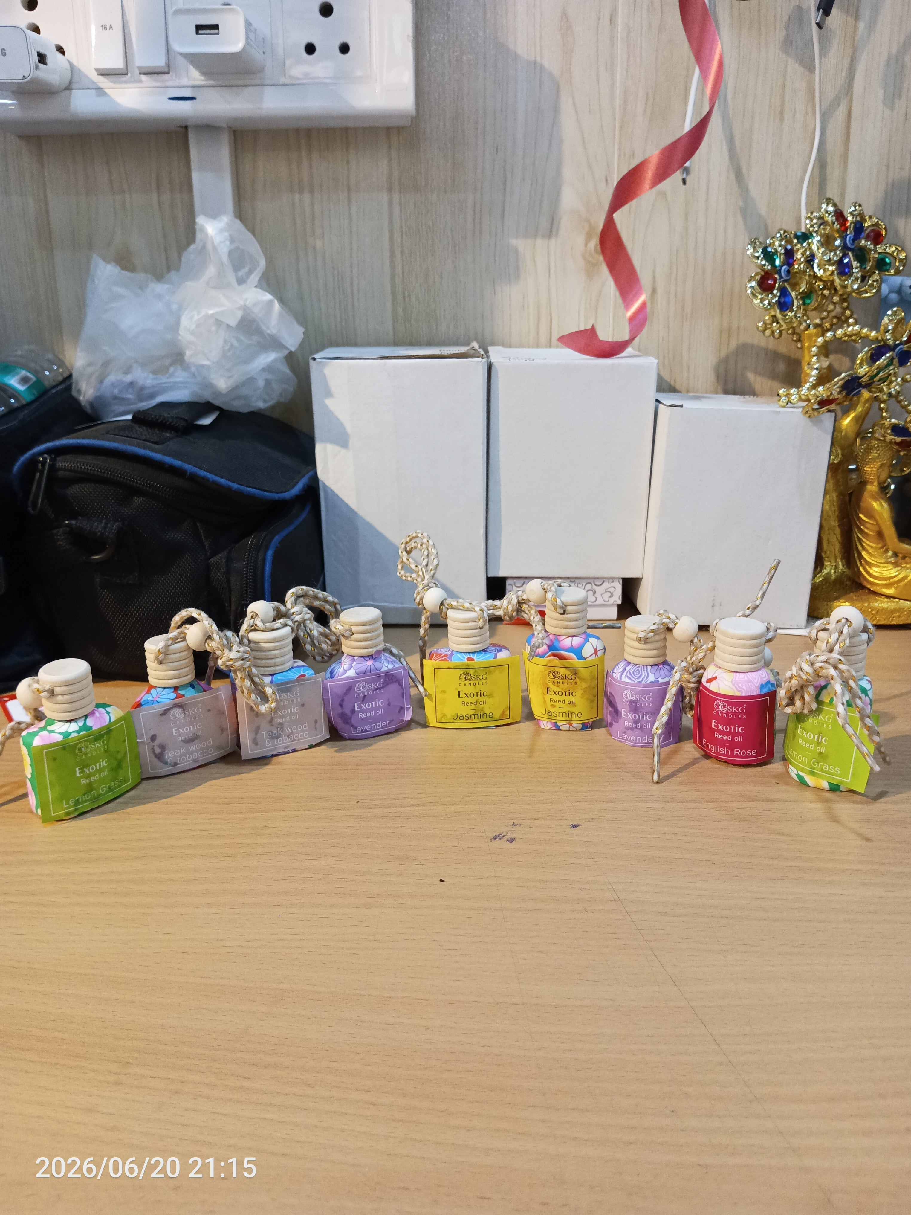 SKG Exotic Reed Oil Car Fragrance – Set of 8 Scents