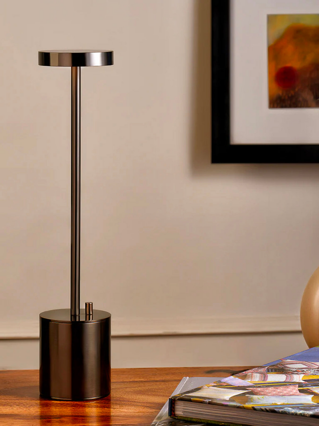 Lior Lamp.
