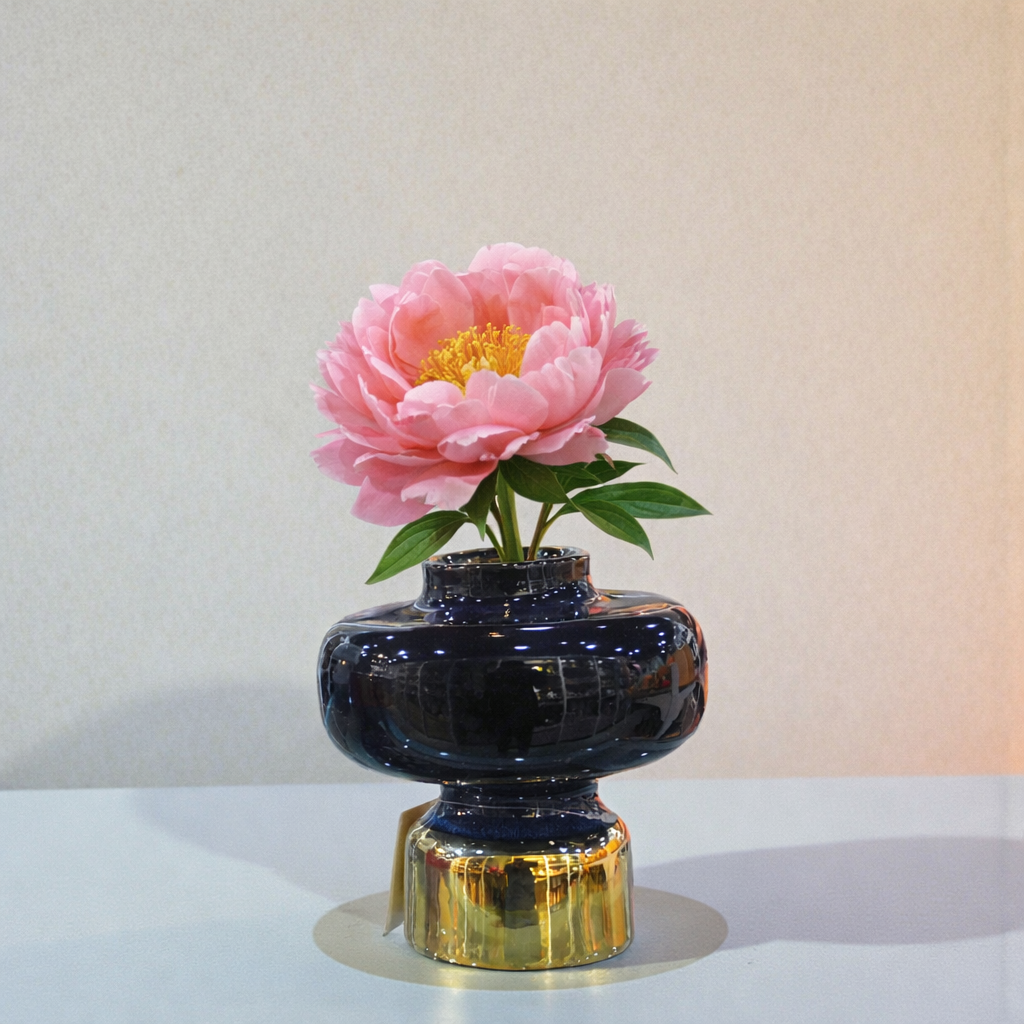 Marimekko Vase - Urn in Midnight Blue