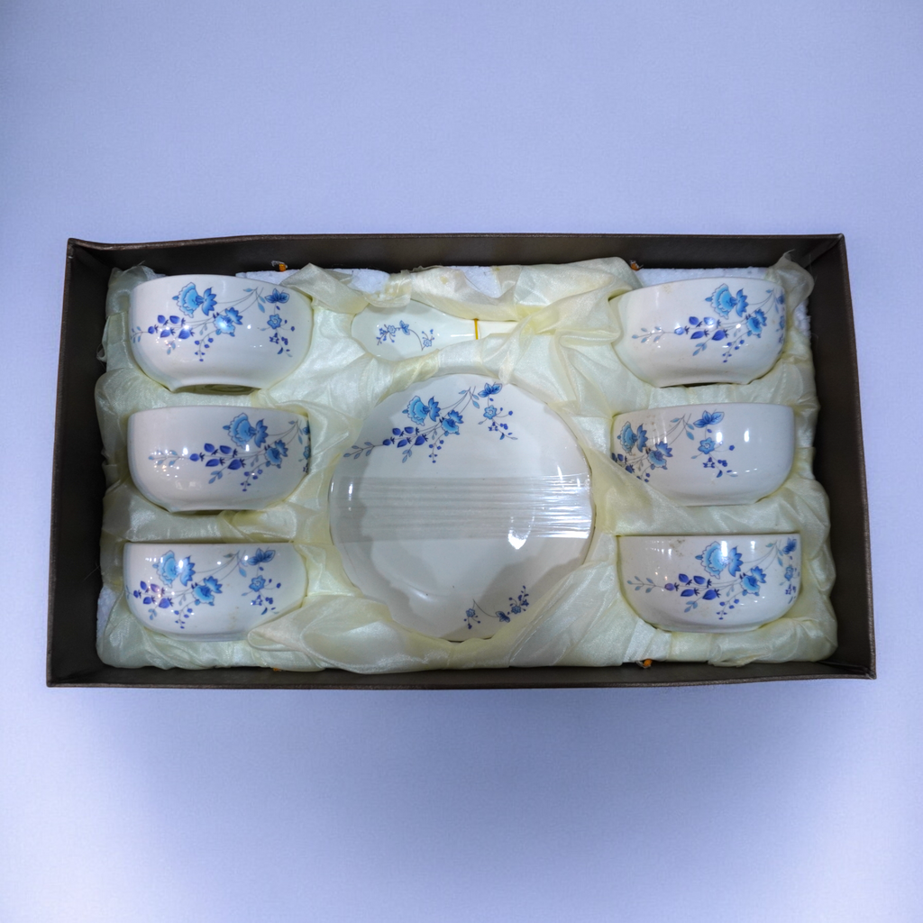 6 Cup And Saucer Set