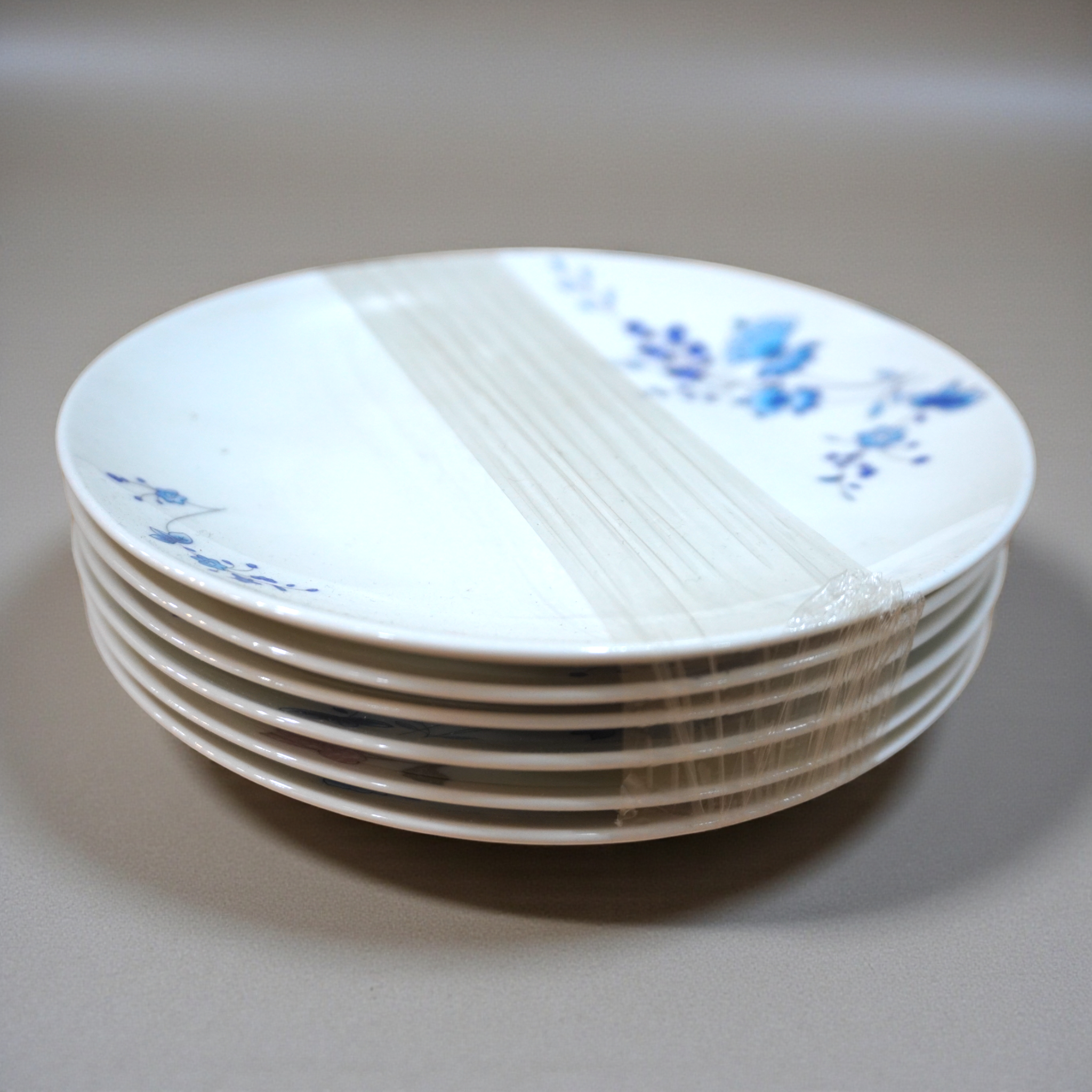 6 Cup And Saucer Set