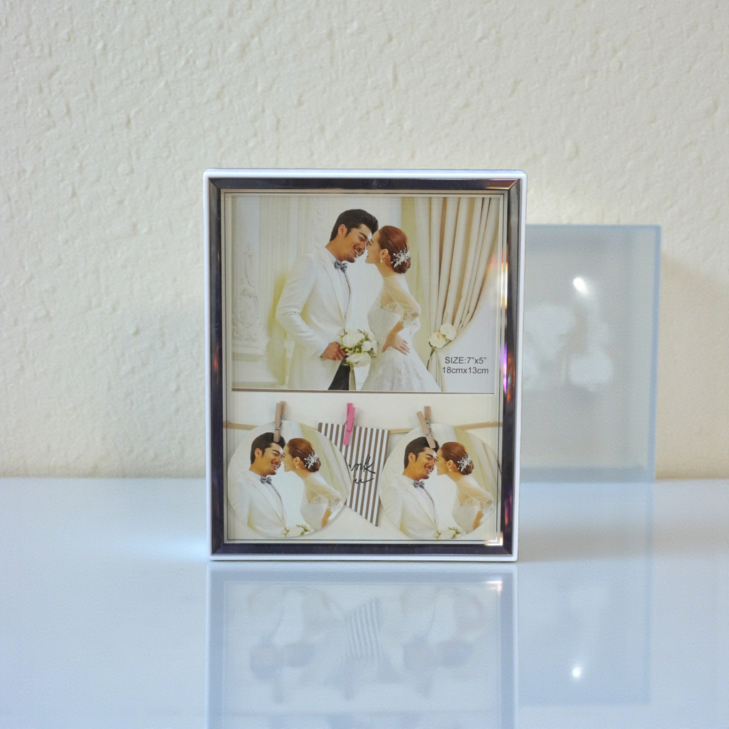 Multiple photos in one frame with LED light (frame size: H 9in, W 7 1/2 in) (frame size: H 8in, W 9in) | photo frame