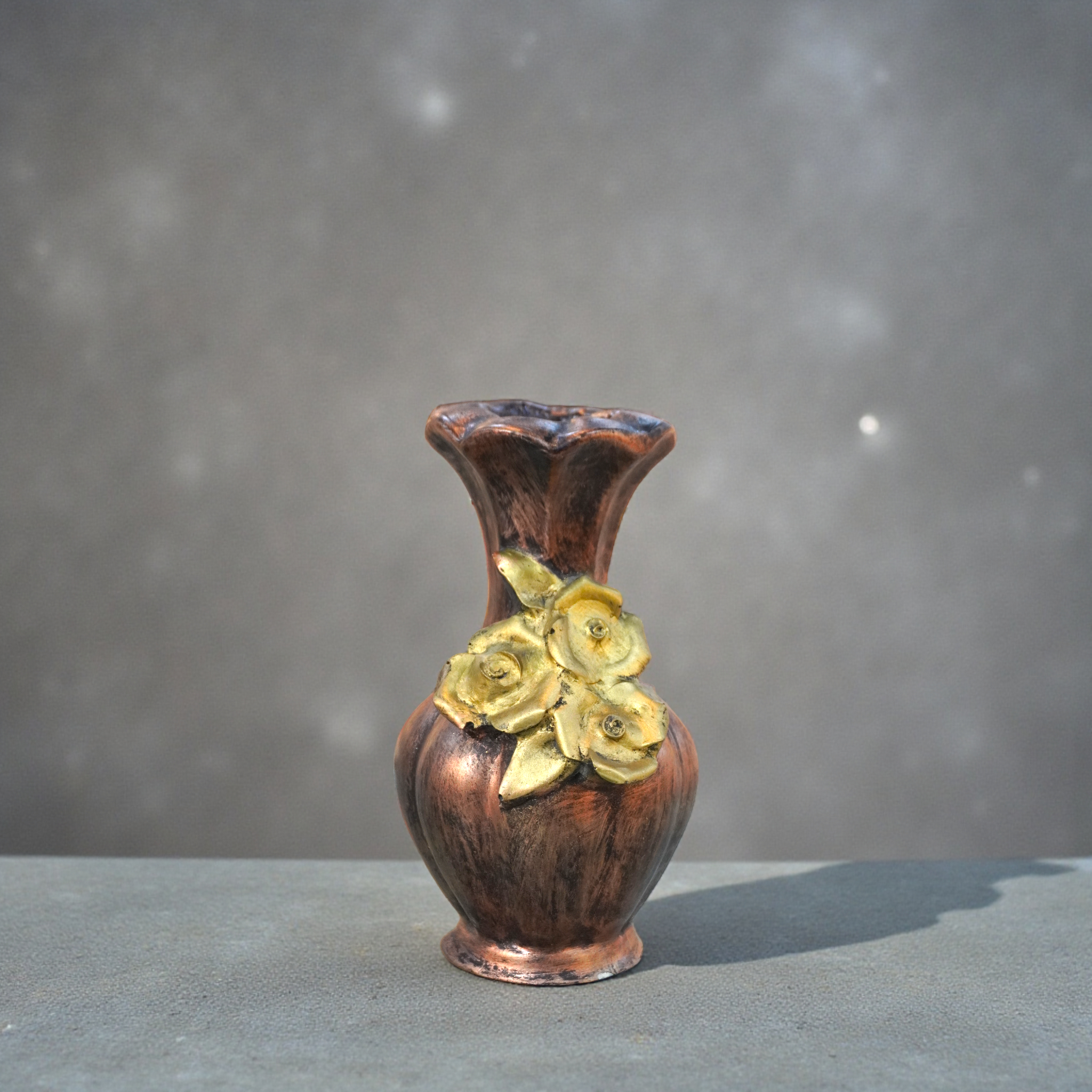 Handcrafted  Flower Pot/Flower vase for Home Decor