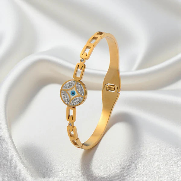 Gold Link Evil Eye Bracelet
