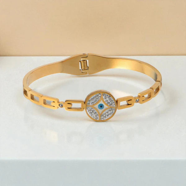 Gold Link Evil Eye Bracelet