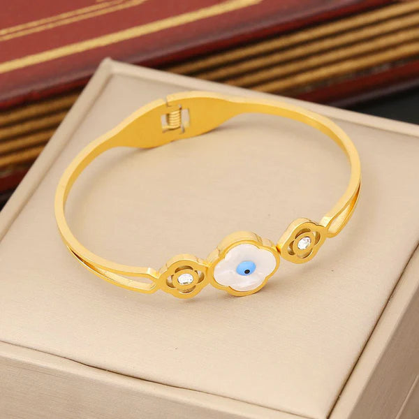 Gold Clover Evil Eye Bracelet