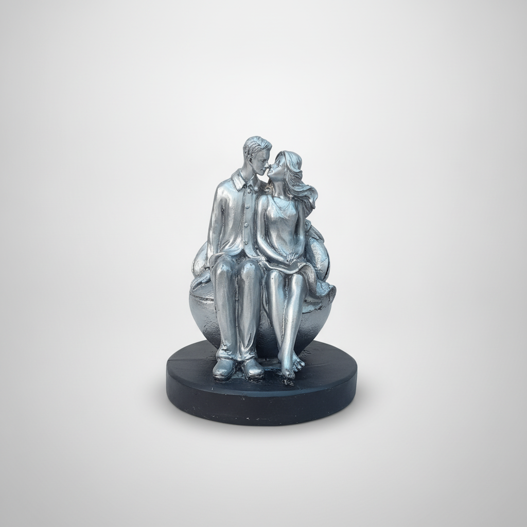 Romantic Couple Kissing Figurine – Silver Polyresin Sculpture