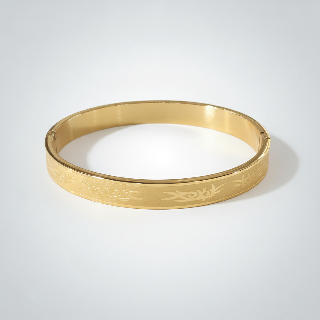 Men's Gold Bangle Bracelet with Engraved Pattern