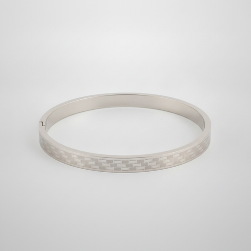 Men's Silver Bangle Bracelet with Brick Pattern Detail