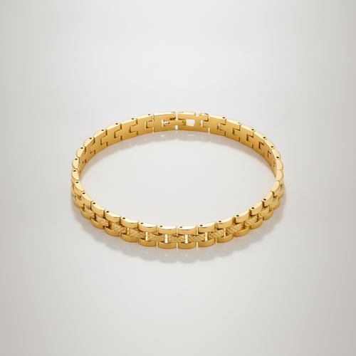 Gold-Tone Panther Link Chain Bracelet – Classic Elegance