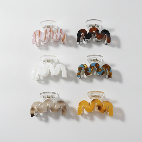 Wavy Claw Hair Clips – Set of 6 Mixed Colors