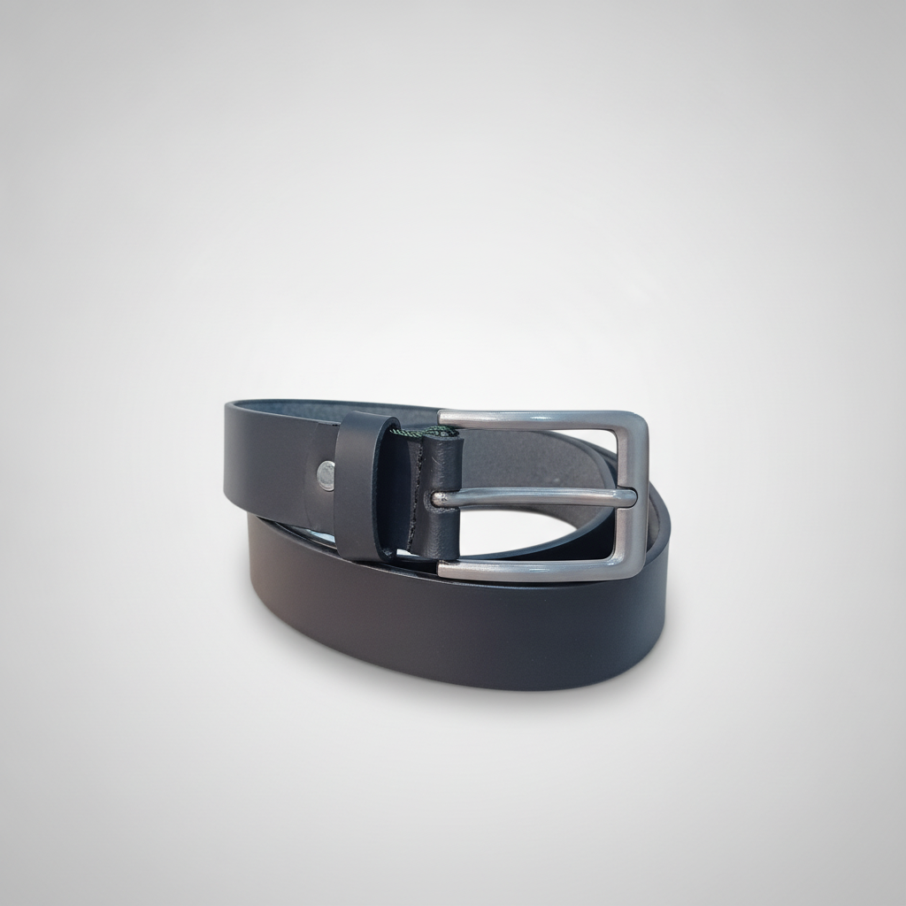 Wrangler Classic Black Leather Belt – 90 cm
