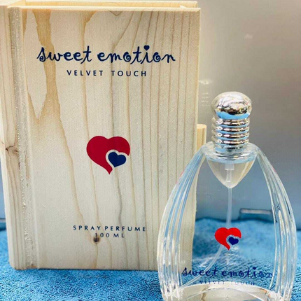 Velvet Touch Sweet Emotions Perfume - 100 ml  (For Men & Women)