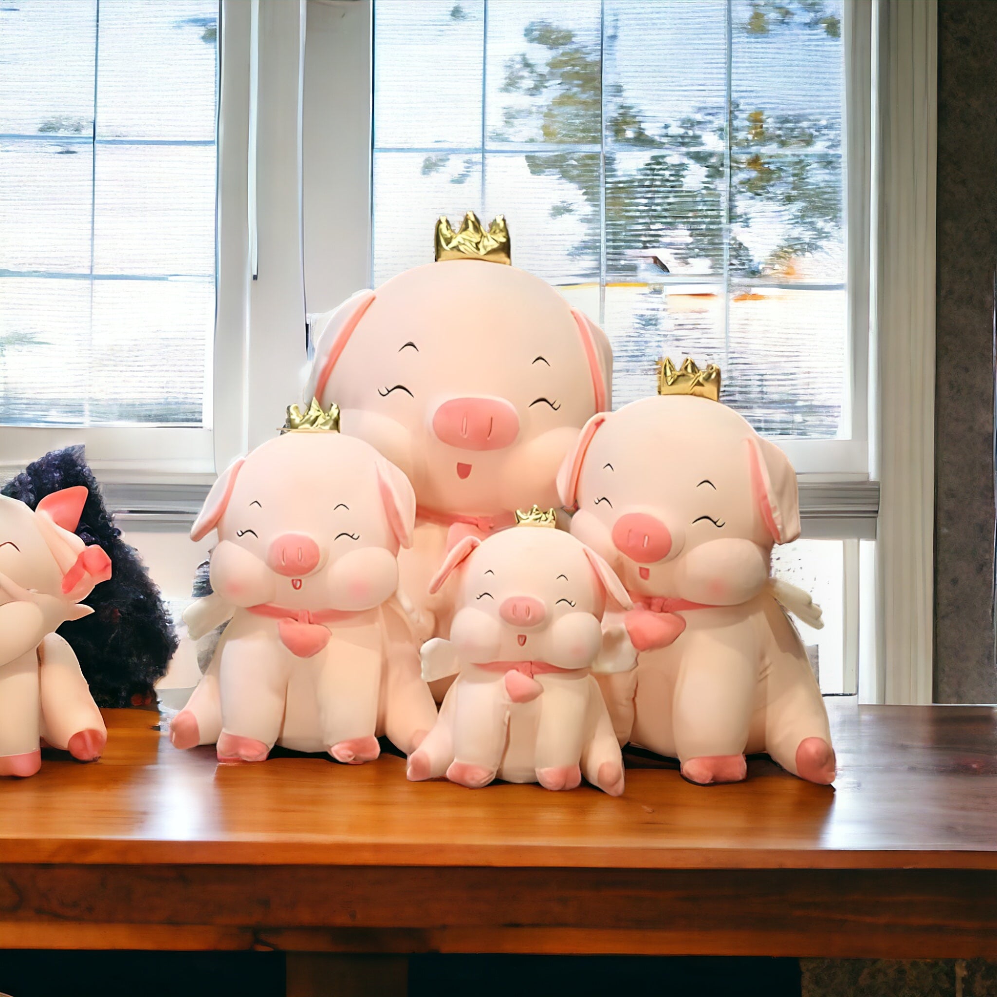 Crown Pig Softie I 30 CM